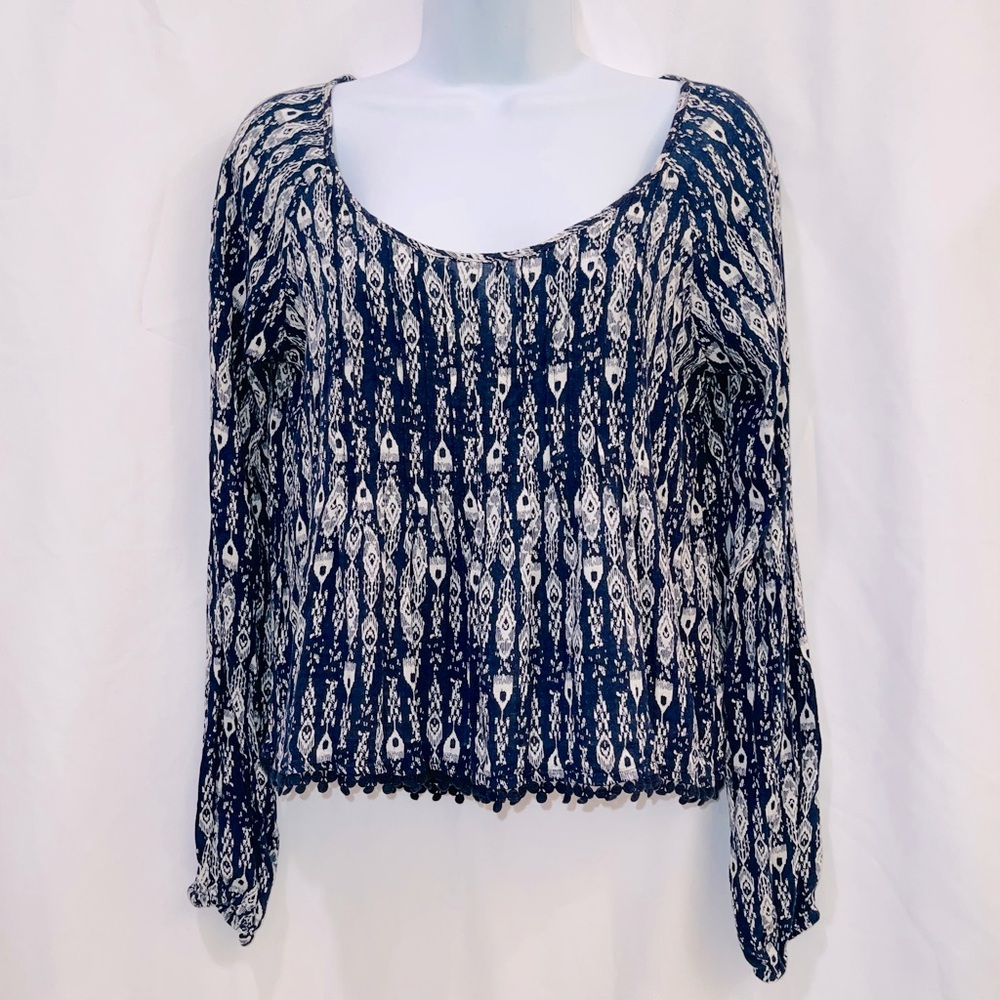 Aéropostale Navy and White Boho Patterned Rayon Top Sz M